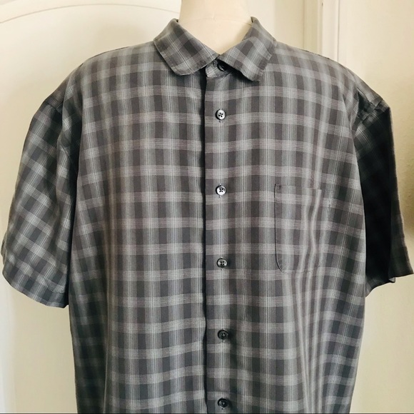 Van Heusen Shirt~Button Down - Picture 2 of 10